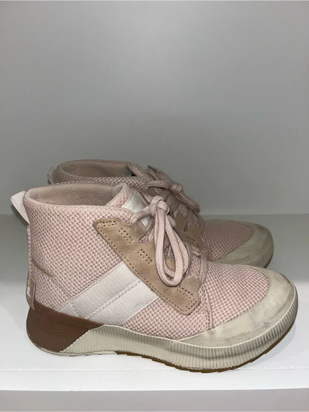 Sorel Women's Blush Pink Lace-Up Winter Sneakers